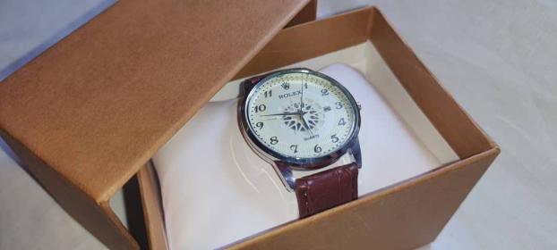 Montre classic bracelet cuir